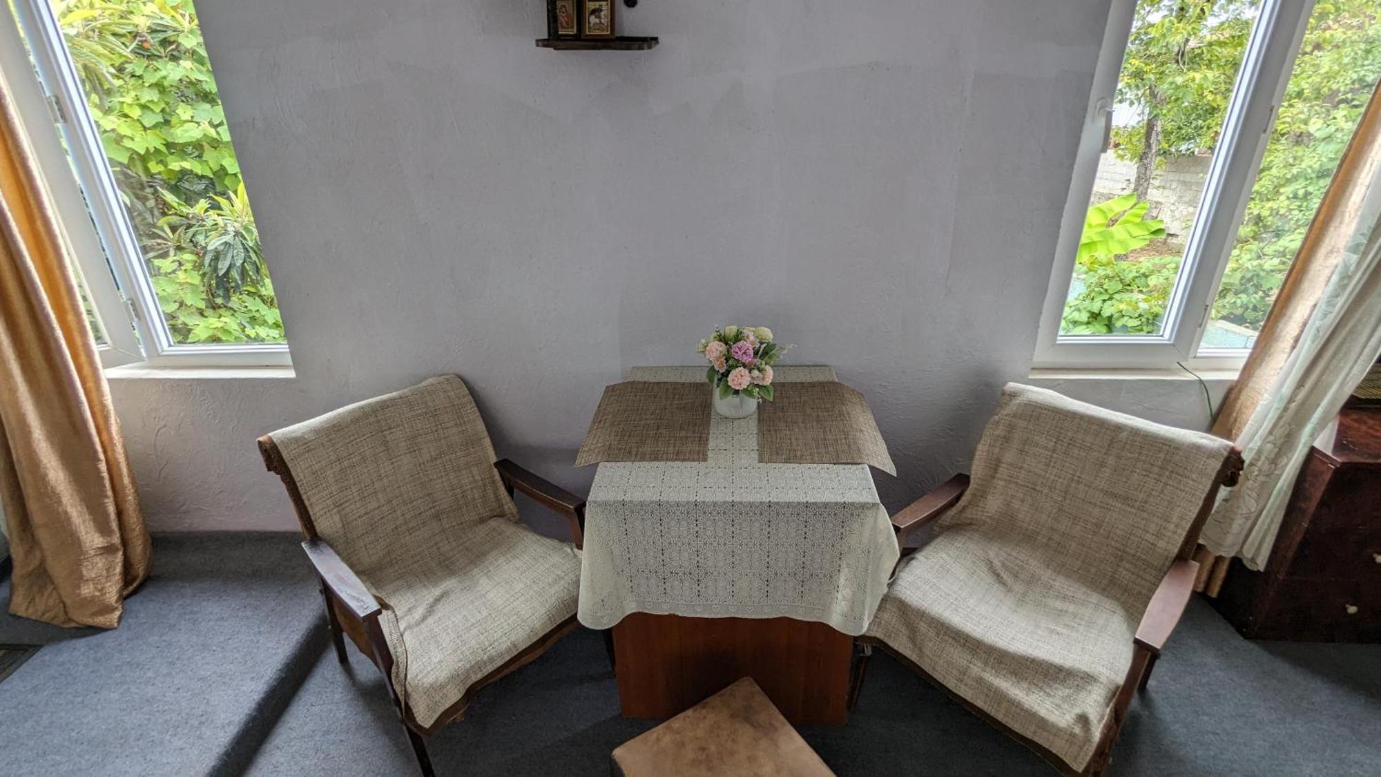 Mano'S Guest House Kobuleti Εξωτερικό φωτογραφία