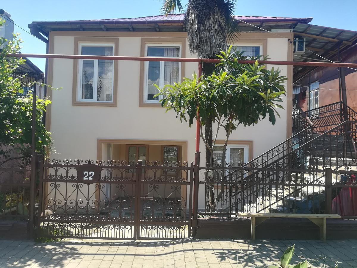 Mano'S Guest House Kobuleti Εξωτερικό φωτογραφία